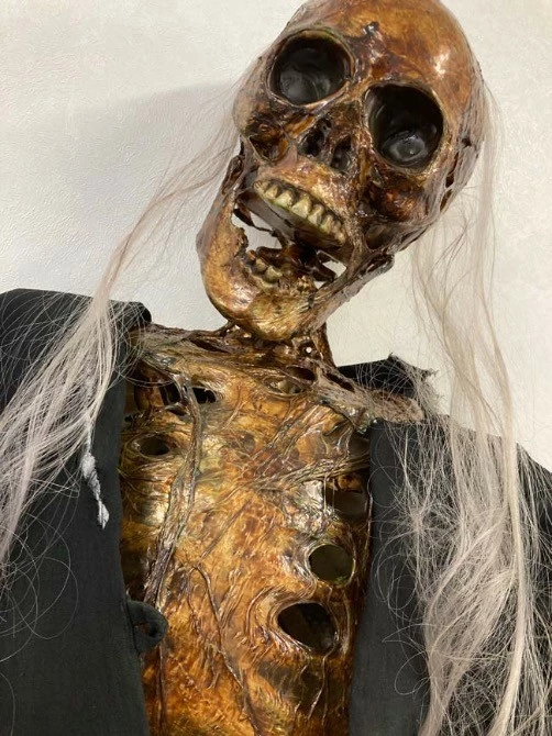 Deluxe Corpsed Rotten Skeleton Mother - Image 2