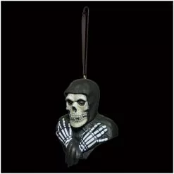 TRICK OR TREAT STUDIOS Holiday Horrors Misfits Fiend Ornament 5 TRICK OR TREAT STUDIOS Holiday Horrors Misfits Fiend Ornament -Halloween Gear Sales holiday horrors misfits fiend tots 3